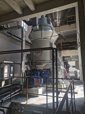 آلة مطحنة الفحم العمودي الموفرة للطاقة مسحوق رقيق صنع 110kw-1120kw
