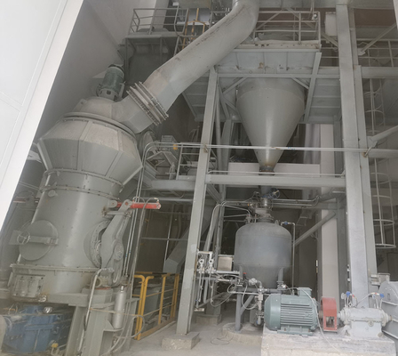 إنتاج عالي 30 - 290T / H VRM مطحنة الأسمنت 350m2 / Kg مساحة السطح المحددة